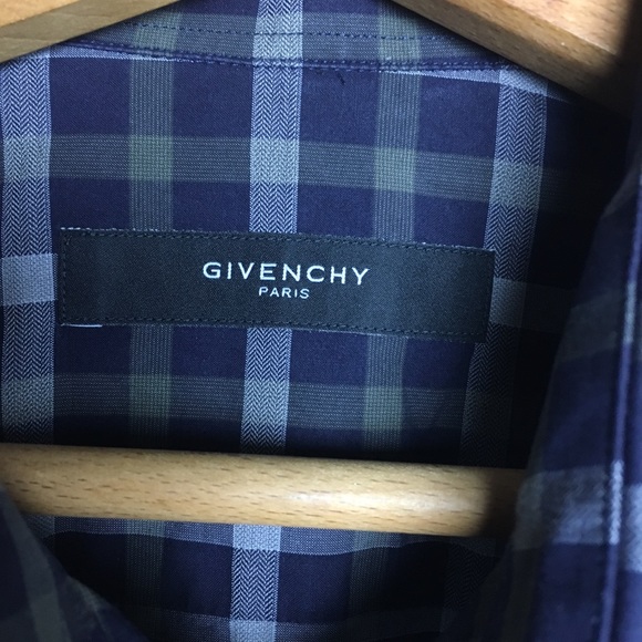 Givenchy Paris Fitted LongSleeve ButtonPlaid Shirt - Picture 3 of 8